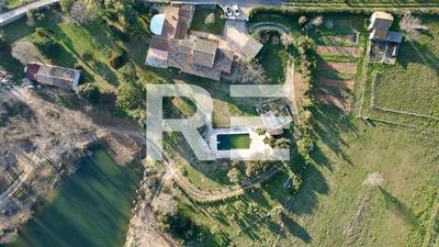 Propriété - 278 m² - 7 pièces