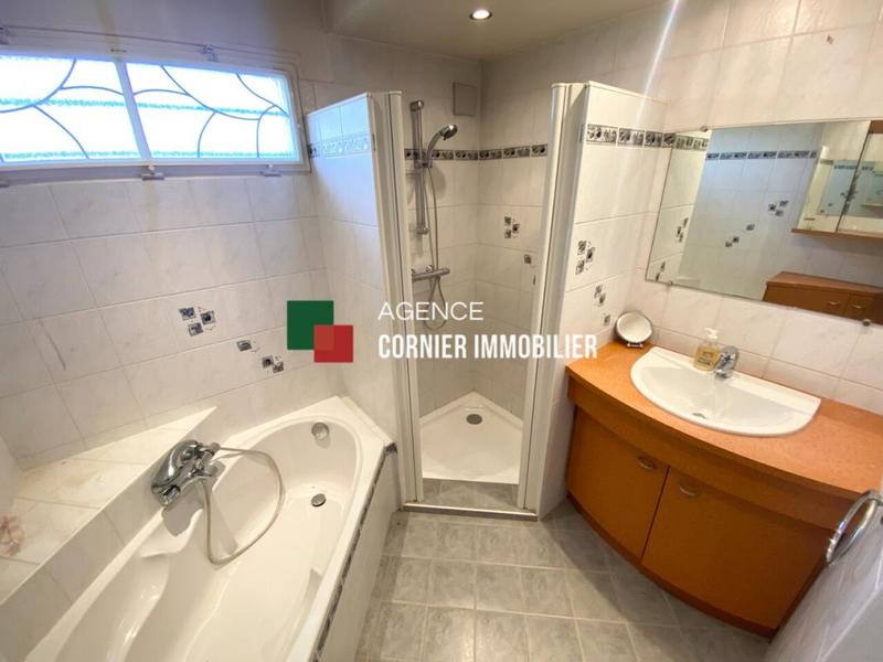 Pavillon - 90 m² - 4 pièces