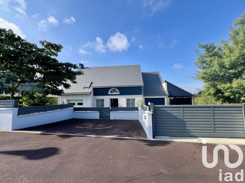 Maison - 185 m² - 9 pièces