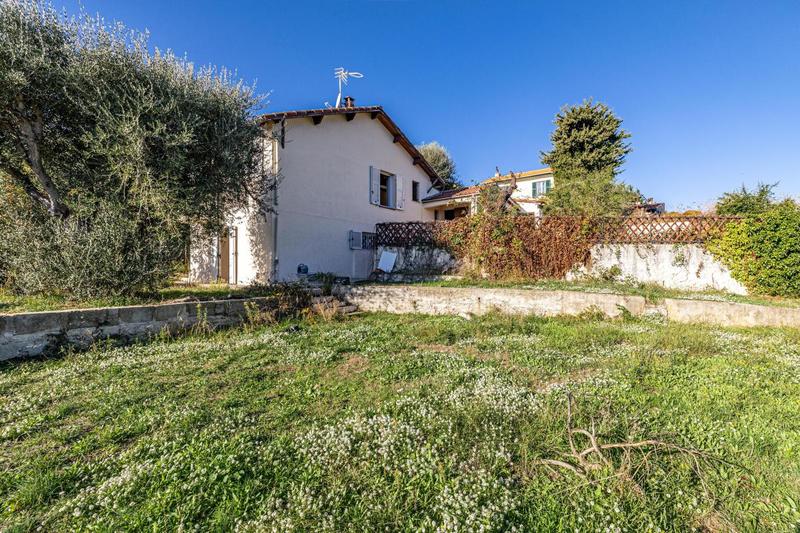 Villa - 100 m² - 4 pièces