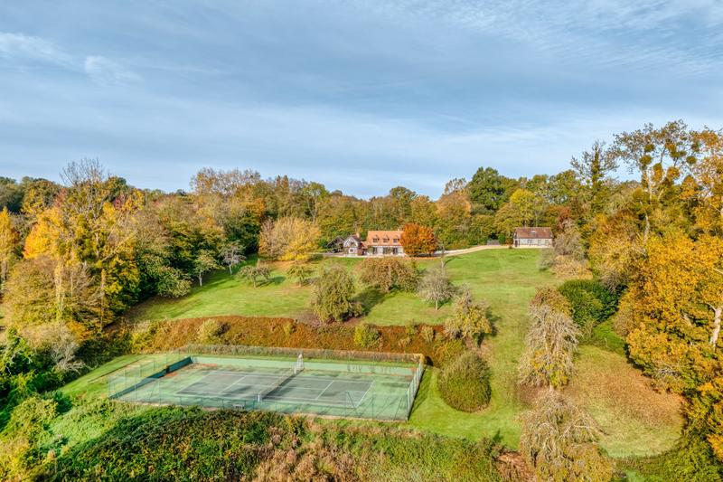 Maison - 268 m² - 8 pièces