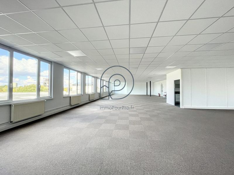 Bureau - 1 000 m²