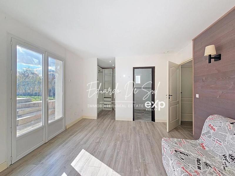 Maison - 161 m² - 6 pièces