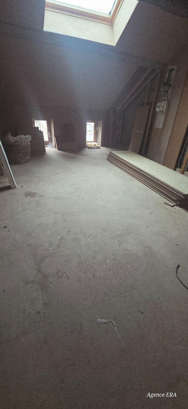 Maison - 215 m² - 8 pièces