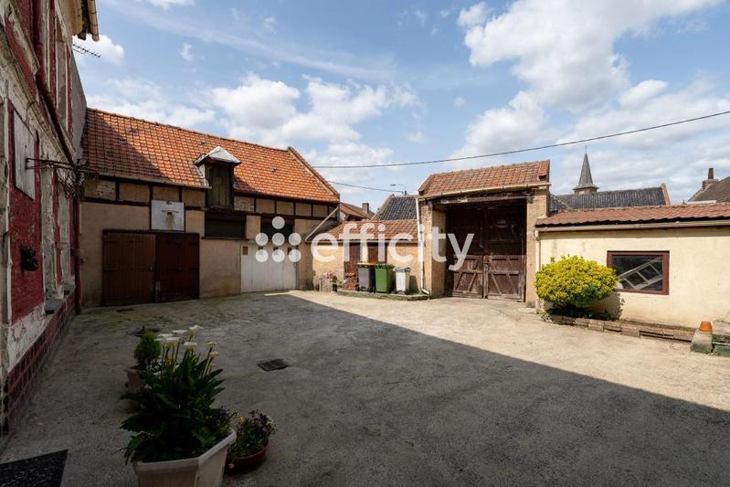 Maison - 177 m² - 12 pièces