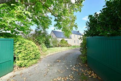 Maison en pierre - 175 m² - 10 pièces