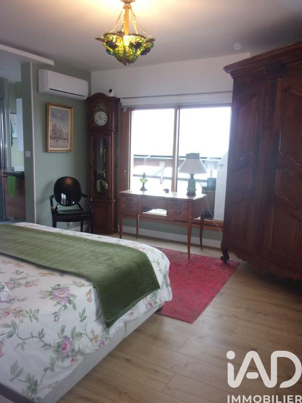 Maison - 283 m² - 10 pièces