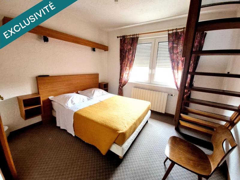 Local commercial - 885 m² - 12 pièces