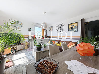 Appartement - 76 m² - 3 pièces