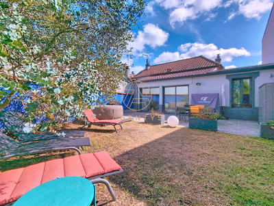 Maison - 117 m² - 6 pièces