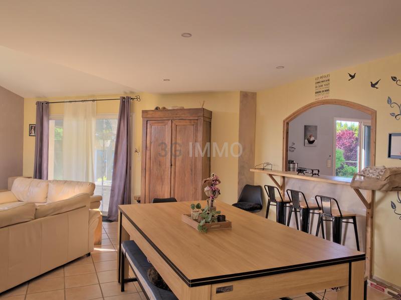 Maison contemporaine - 204 m² - 9 pièces