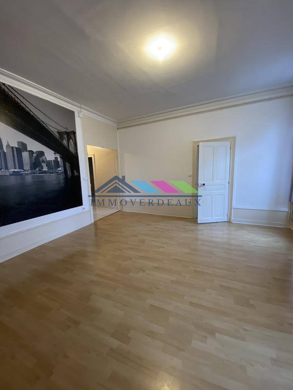 Appartement - 96 m² - 4 pièces