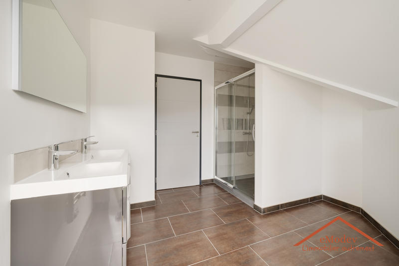 Villa - 145 m² - 6 pièces