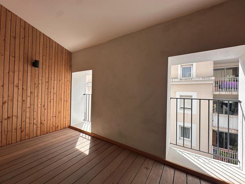 Appartement - 100 m² - 4 pièces