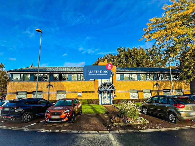 Bureau - 742 m² - 30 pièces