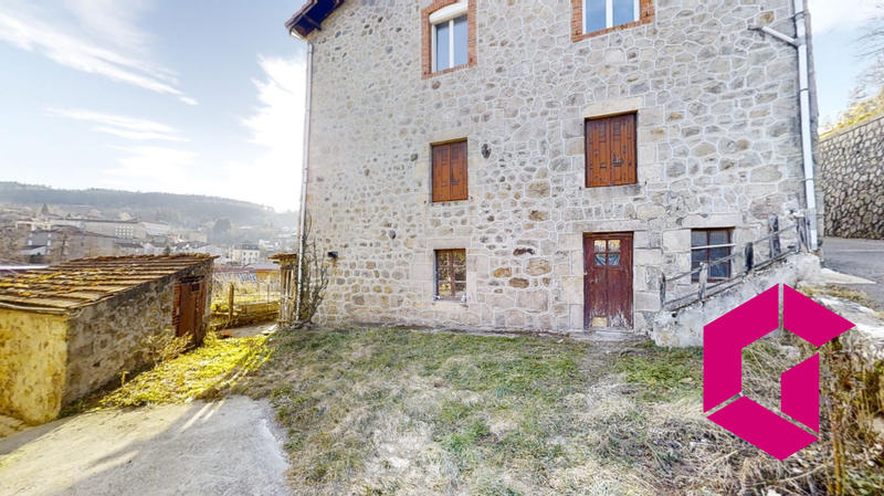 Maison - 200 m² - 7 pièces