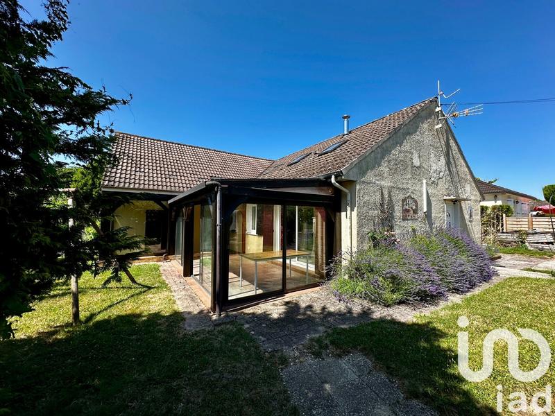 Maison - 198 m² - 9 pièces