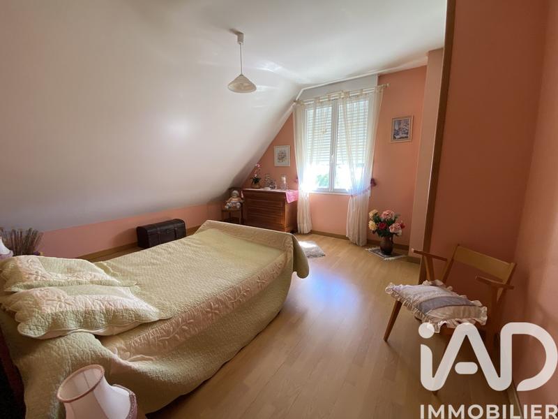 Maison - 185 m² - 8 pièces