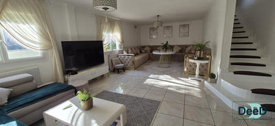 Maison - 140 m² - 5 pièces