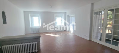 Maison traditionnelle - 96 m² - 4 pièces