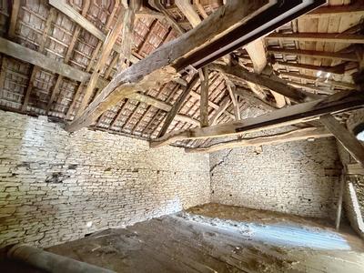 Maison - 290 m² - 1 pièce