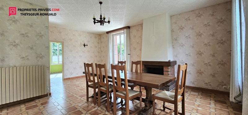 Maison - 201 m² - 7 pièces