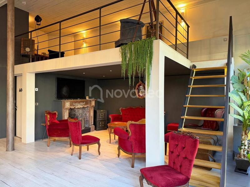 Immeuble - 239 m² - 8 pièces