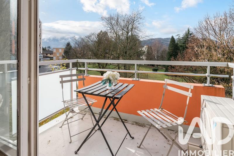 Appartement - 65 m² - 2 pièces
