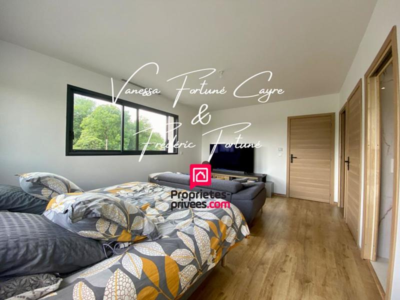 Maison - 190 m² - 5 pièces