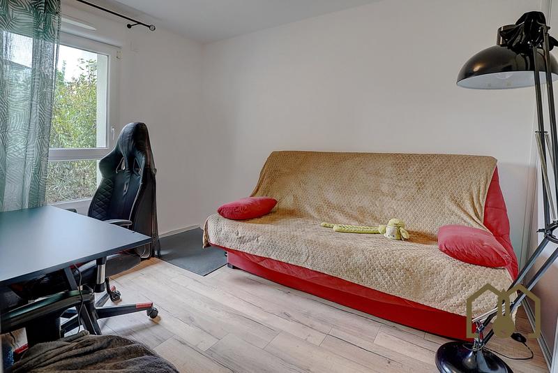 Appartement - 80 m² - 4 pièces