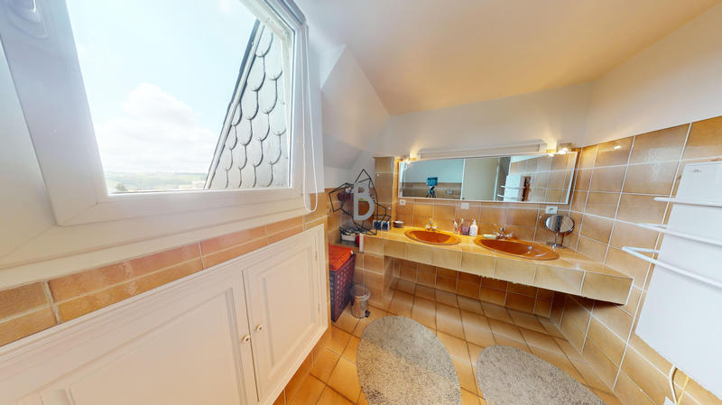 Maison - 165 m² - 5 pièces