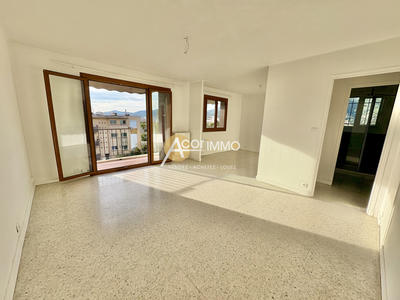 Appartement - 68 m² - 4 pièces