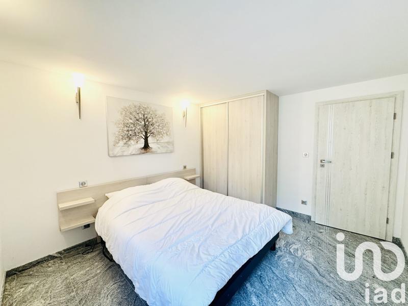 Maison - 455 m² - 20 pièces