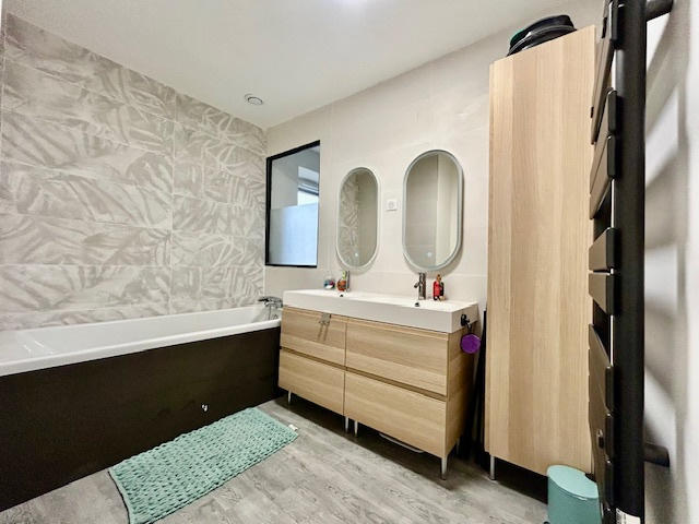 Maison de village - 95 m² - 4 pièces