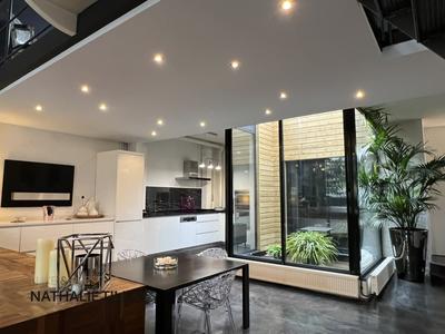 Loft - 188 m² - 6 pièces