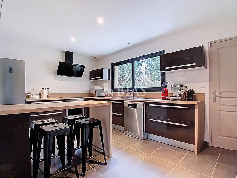 Maison contemporaine - 197 m² - 7 pièces