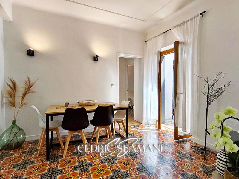 Appartement - 90 m² - 4 pièces