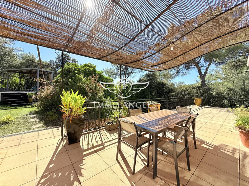 Maison - 145 m² - 8 pièces