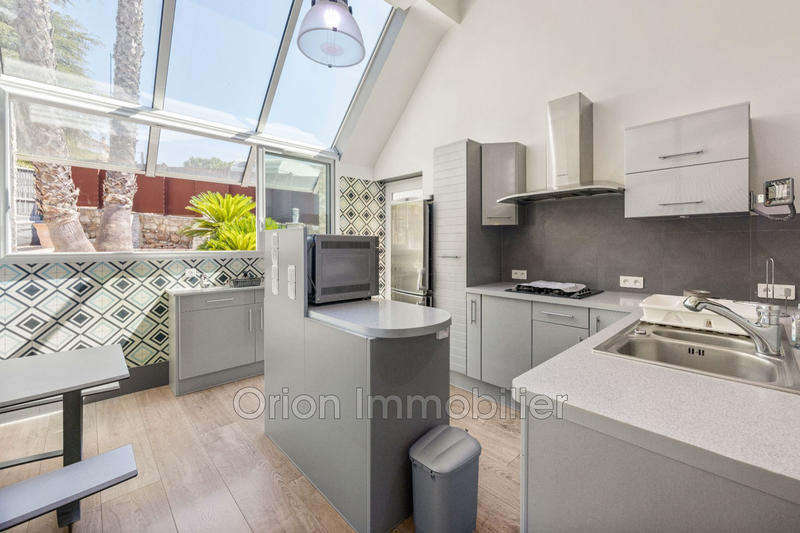 Maison - 215 m² - 6 pièces