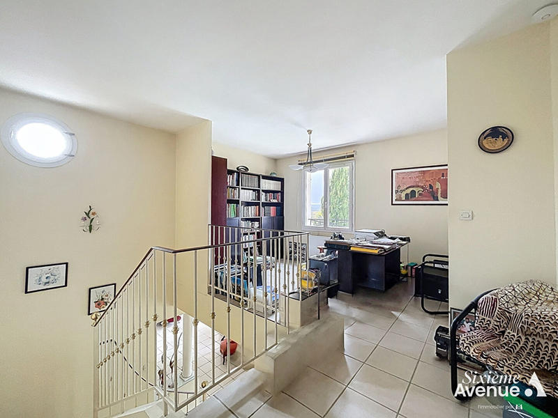 Maison - 156 m² - 7 pièces