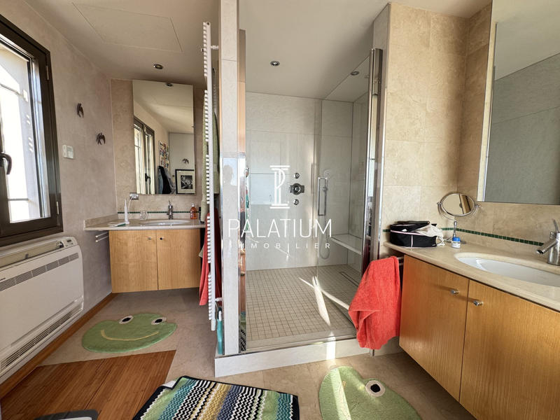 Bastide - 228 m² - 6 pièces