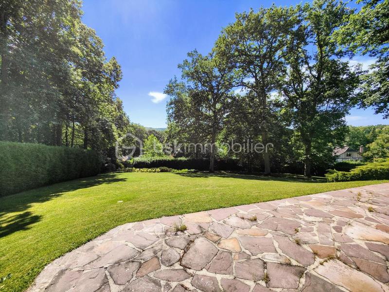 Maison - 171 m² - 7 pièces