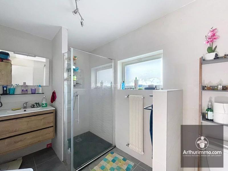 Maison - 206 m² - 7 pièces