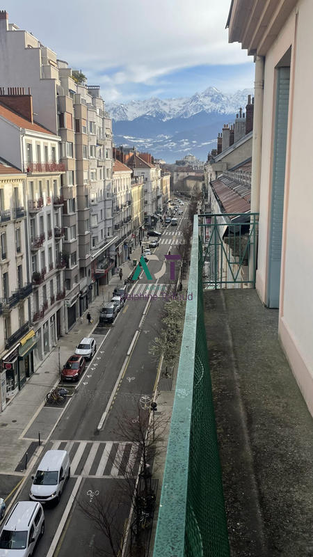 Appartement - 71 m² - 3 pièces