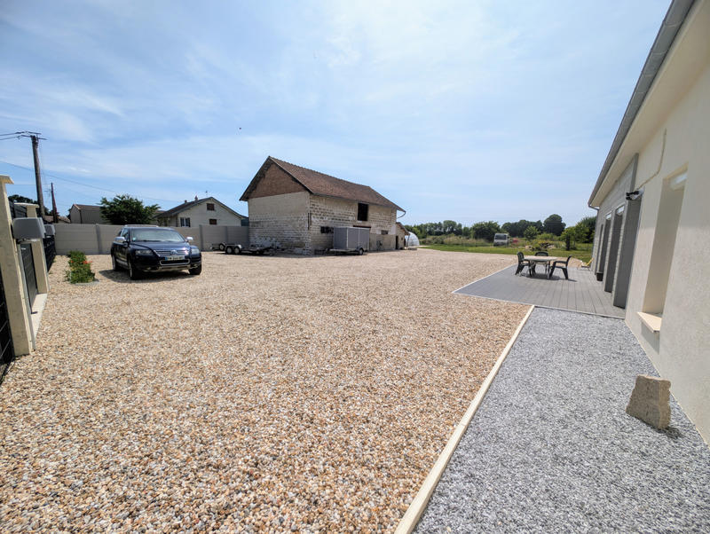 Maison - 204 m² - 6 pièces