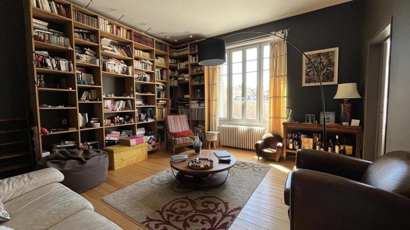 Maison - 200 m² - 7 pièces