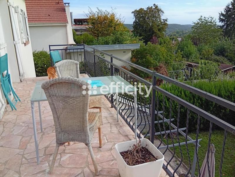 Maison - 217 m² - 10 pièces