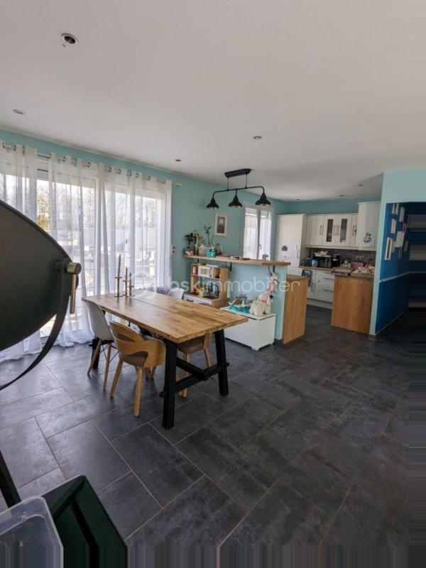 Maison - 133 m² - 6 pièces