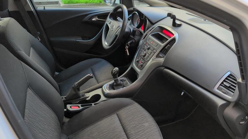 Opel Astra IV 1.4 Turbo 120 Edition