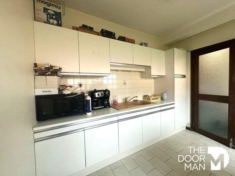 Bureau - 74 m² - 4 pièces